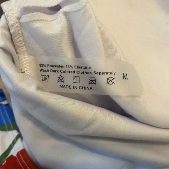 Woman's Floral Swim Dress Bathing Suit Flutter Sleeve Pull On Tummy Control M - Picture 10 of 15